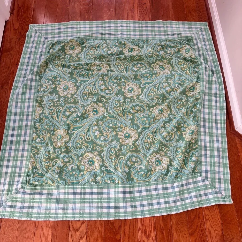 April Cornell Tablecloth 45